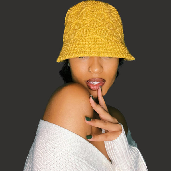 Knitted Criss Cross Pattern Bucket Hat